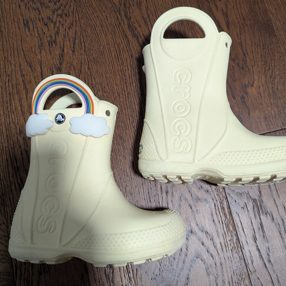 CROCS Unisex Handle It Rain Boots  Toddler, Little Kid